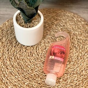 Avon Red Rose & Peach shower gel!